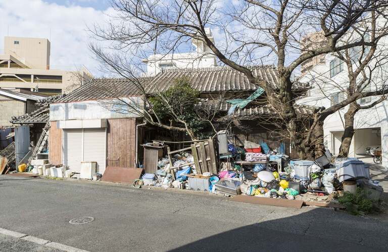 ゴミ屋敷にお困りの方はお任せ | 名古屋市中川区やあま市の遺品整理ならかたすト