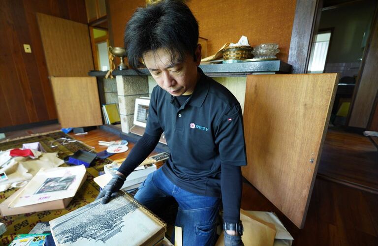 汚部屋をすっきりお掃除いたします | 名古屋市中川区やあま市の遺品整理ならかたすト